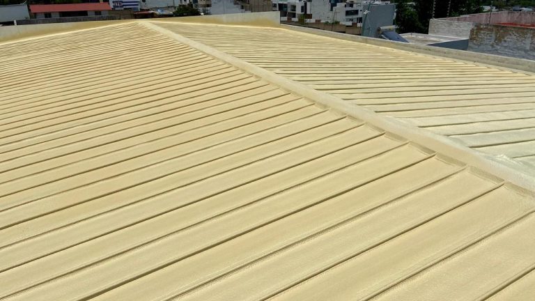 Aislamiento térmico con espuma de poliuretano proyectada, proyecto de AEPSA México