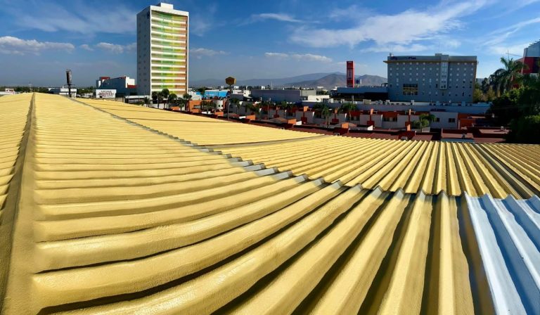 Aislamiento térmico con espuma de poliuretano proyectada, proyecto de AEPSA México
