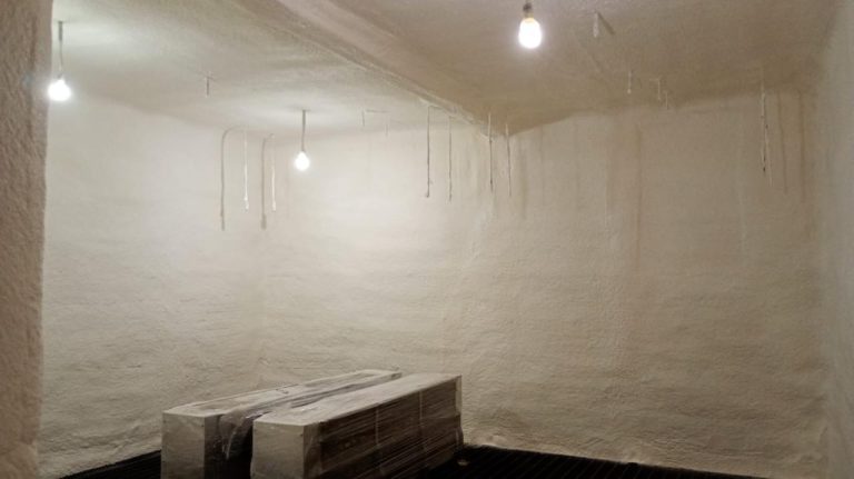Aislamiento térmico con espuma de poliuretano proyectada, proyecto de AEPSA México