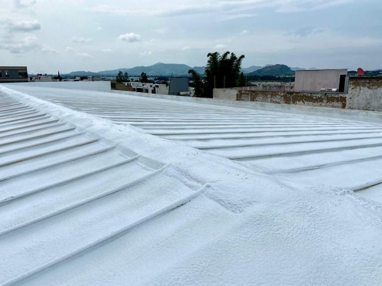 Aislamiento termico con espuma de poliuretano proyectada, proyecto de AEPSA Mexico
